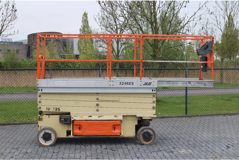 JLG 3246 ES | 12 METER | 320 KG - Šķērveida pacēlājs: foto 4 JLG 3246 ES | 12 METER | 320 KG - Šķērveida pacēlājs: foto 4