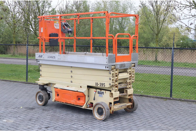 JLG 3246 ES | 12 METER | 320 KG - Šķērveida pacēlājs: foto 2 JLG 3246 ES | 12 METER | 320 KG - Šķērveida pacēlājs: foto 2