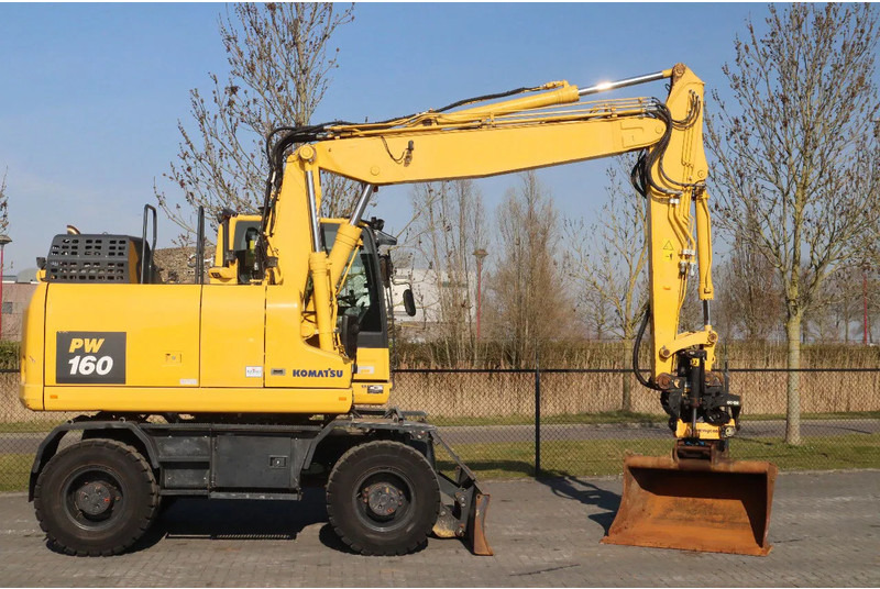 Komatsu PW160-11 | ENGCON TILTROTATOR | BUCKET | TRAILER HYDR. - Riteņu ekskavators: foto 4 Komatsu PW160-11 | ENGCON TILTROTATOR | BUCKET | TRAILER HYDR. - Riteņu ekskavators: foto 4