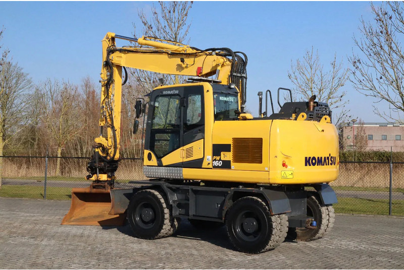 Komatsu PW160-11 | ENGCON TILTROTATOR | BUCKET | TRAILER HYDR. - Riteņu ekskavators: foto 3 Komatsu PW160-11 | ENGCON TILTROTATOR | BUCKET | TRAILER HYDR. - Riteņu ekskavators: foto 3
