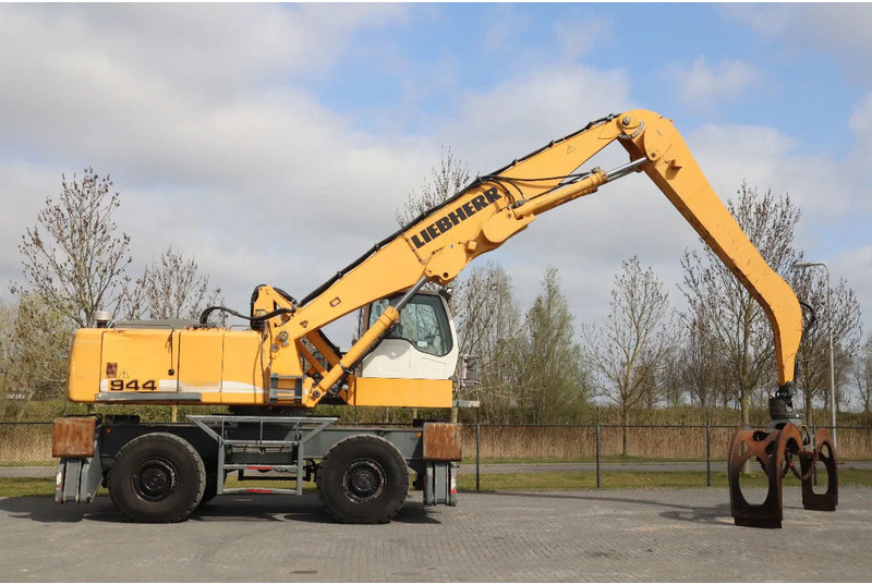 Liebherr A944 C HD | LOG GRAPPLE | HOLZGREIFER | TIMBER - Atkritumu iekrāvējs: foto 4 Liebherr A944 C HD | LOG GRAPPLE | HOLZGREIFER | TIMBER - Atkritumu iekrāvējs: foto 4