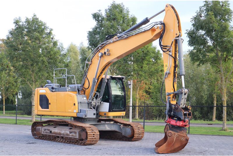 Liebherr R924 WLC | ROTOTILT R8 | BUCKET | - Kāpurķēžu ekskavators: foto 5 Liebherr R924 WLC | ROTOTILT R8 | BUCKET | - Kāpurķēžu ekskavators: foto 5