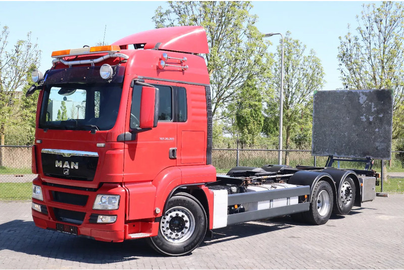 MAN TGS 26.360 | 6X2 | BDF | ONLY 80.000 KM! | EURO 5 - Konteineru vedējs/ Kravas automašīna ar noņemamā virsbūve: foto 1 MAN TGS 26.360 | 6X2 | BDF | ONLY 80.000 KM! | EURO 5 - Konteineru vedējs/ Kravas automašīna ar noņemamā virsbūve: foto 1