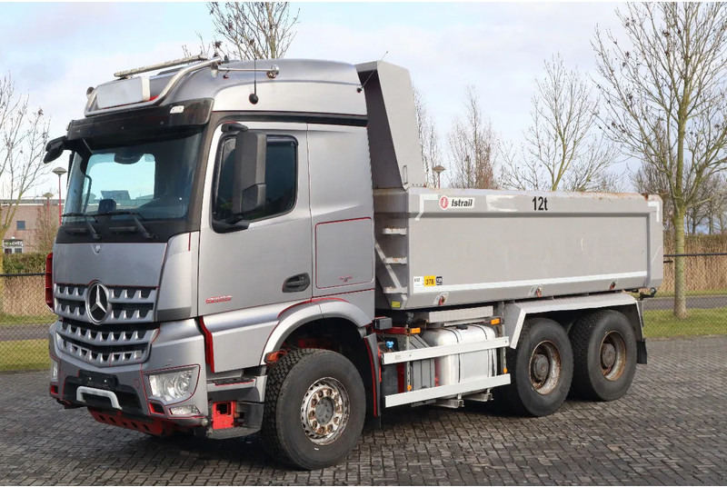 Mercedes-Benz Arocs 2658 2858 | 6X4 EURO 6 BIG AXLES | RETARDER | ENGINE PROBLEM - Kravas automašīna pašizgāzējs: foto 1 Mercedes-Benz Arocs 2658 2858 | 6X4 EURO 6 BIG AXLES | RETARDER | ENGINE PROBLEM - Kravas automašīna pašizgāzējs: foto 1