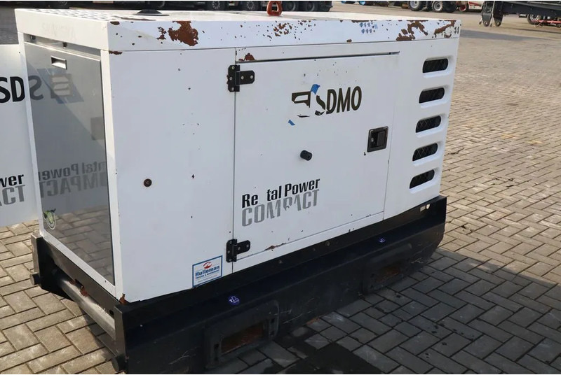 SDMO R44C3 | 44 KVA | GOOD WORKING - Elektroģenerators: foto 5 SDMO R44C3 | 44 KVA | GOOD WORKING - Elektroģenerators: foto 5