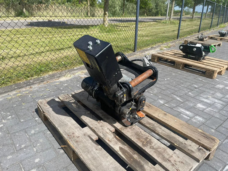 STEELWRIST STEELWRIST X06 S40 | TILT ROTATOR | VLS | FPL | RF | NEW / UNUSED - Tiltrotators - Celtniecības tehnika: foto 3 STEELWRIST STEELWRIST X06 S40 | TILT ROTATOR | VLS | FPL | RF | NEW / UNUSED - Tiltrotators - Celtniecības tehnika: foto 3