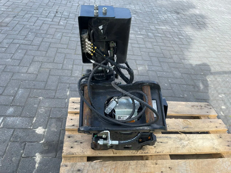 STEELWRIST X06 S40 | TILT ROTATOR | VLS | FPL | FF | NEW / UNUSED - Tiltrotators - Celtniecības tehnika: foto 5 STEELWRIST X06 S40 | TILT ROTATOR | VLS | FPL | FF | NEW / UNUSED - Tiltrotators - Celtniecības tehnika: foto 5
