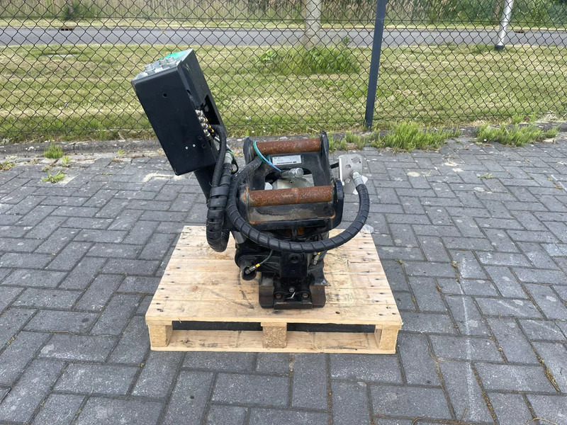 STEELWRIST X06 S40 | TILT ROTATOR | VLS | FPL | RF | NEW / UNUSED - Tiltrotators - Celtniecības tehnika: foto 2 STEELWRIST X06 S40 | TILT ROTATOR | VLS | FPL | RF | NEW / UNUSED - Tiltrotators - Celtniecības tehnika: foto 2