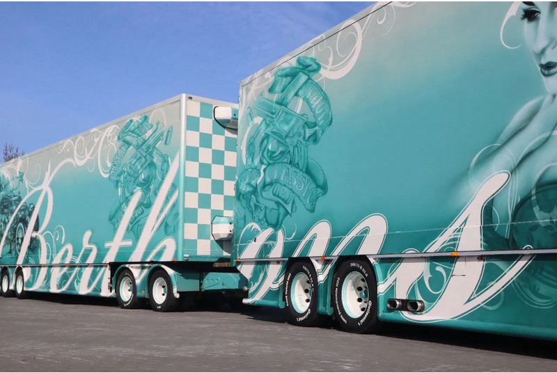 Scania R560 V8 | BERTHONS HOT ROD | CUSTOM SPECIAL TRUCK - Kravas automašīna ar slēgto virsbūvi: foto 5 Scania R560 V8 | BERTHONS HOT ROD | CUSTOM SPECIAL TRUCK - Kravas automašīna ar slēgto virsbūvi: foto 5