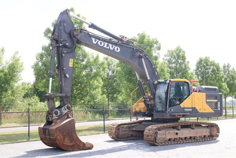 Volvo EC380EL | EC 380 EL | BUCKET | QUICK COUPLER - Kāpurķēžu ekskavators: foto 2 Volvo EC380EL | EC 380 EL | BUCKET | QUICK COUPLER - Kāpurķēžu ekskavators: foto 2