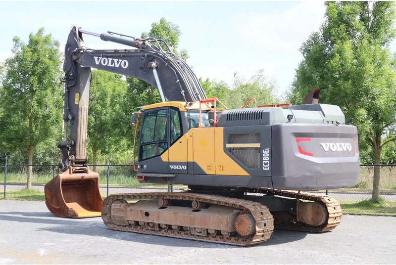 Volvo EC380EL | EC 380 EL | BUCKET | QUICK COUPLER - Kāpurķēžu ekskavators: foto 3 Volvo EC380EL | EC 380 EL | BUCKET | QUICK COUPLER - Kāpurķēžu ekskavators: foto 3