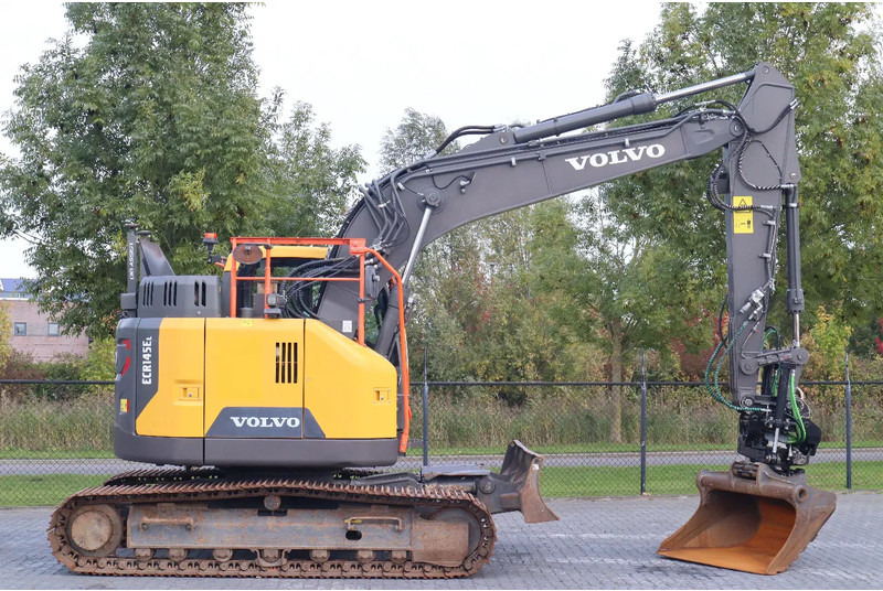 Volvo ECR145E | ECR145 EL | TILTROTATOR | 3X BUCKET | DIG ASSIST | DOZER - Kāpurķēžu ekskavators: foto 4 Volvo ECR145E | ECR145 EL | TILTROTATOR | 3X BUCKET | DIG ASSIST | DOZER - Kāpurķēžu ekskavators: foto 4