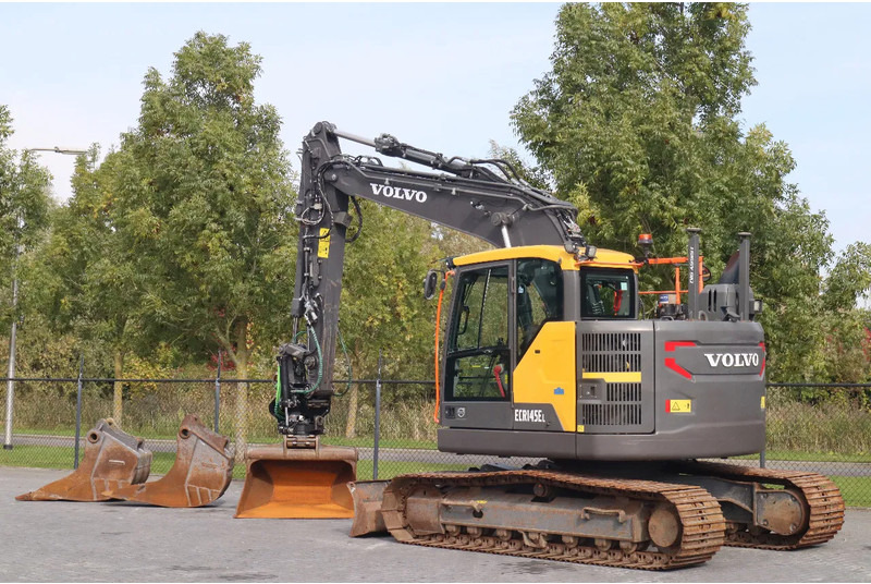 Volvo ECR145E | ECR145 EL | TILTROTATOR | 3X BUCKET | DIG ASSIST | DOZER - Kāpurķēžu ekskavators: foto 3 Volvo ECR145E | ECR145 EL | TILTROTATOR | 3X BUCKET | DIG ASSIST | DOZER - Kāpurķēžu ekskavators: foto 3