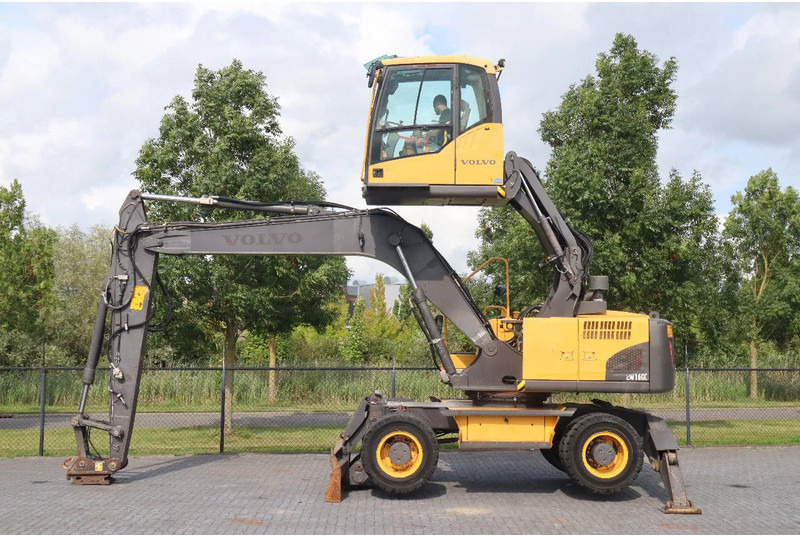 Volvo EW160 C | QUICK COUPLER | ELEVATING CABIN | UMSCHLAG - Riteņu ekskavators: foto 1 Volvo EW160 C | QUICK COUPLER | ELEVATING CABIN | UMSCHLAG - Riteņu ekskavators: foto 1