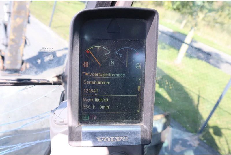 Volvo EW160C | EW 160 C | LIFT CAB | DOZERBLADE | QUICK COUPLER līzingu Volvo EW160C | EW 160 C | LIFT CAB | DOZERBLADE | QUICK COUPLER: foto 18 Volvo EW160C | EW 160 C | LIFT CAB | DOZERBLADE | QUICK COUPLER līzingu Volvo EW160C | EW 160 C | LIFT CAB | DOZERBLADE | QUICK COUPLER: foto 18