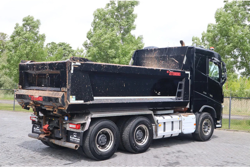 Volvo FH 16.750 | 6X4 | RETARDER | BIG AXLES | EURO 6 - Kravas automašīna pašizgāzējs: foto 4 Volvo FH 16.750 | 6X4 | RETARDER | BIG AXLES | EURO 6 - Kravas automašīna pašizgāzējs: foto 4