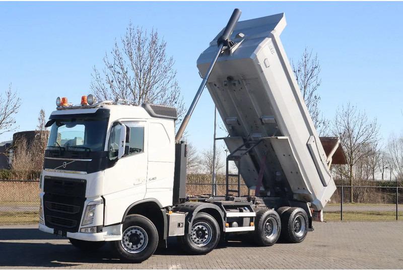Volvo FH 540 8X4 TANDEMLIFT | BIG AXLES | RETARDER | VDS - Kravas automašīna pašizgāzējs: foto 1 Volvo FH 540 8X4 TANDEMLIFT | BIG AXLES | RETARDER | VDS - Kravas automašīna pašizgāzējs: foto 1