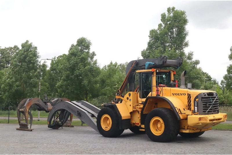 Volvo L180 F HL | HIGH-LIFT | LOG STACKER | HOLZ GRAPPLE - Riteņu iekrāvējs: foto 3 Volvo L180 F HL | HIGH-LIFT | LOG STACKER | HOLZ GRAPPLE - Riteņu iekrāvējs: foto 3