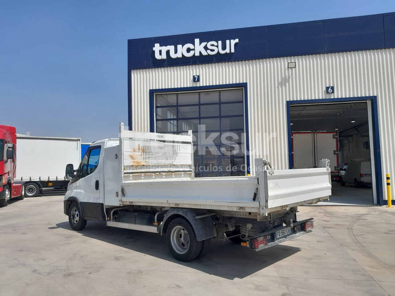 IVECO 35C14 - Piekabe pašizgāzējs: foto 4 IVECO 35C14 - Piekabe pašizgāzējs: foto 4