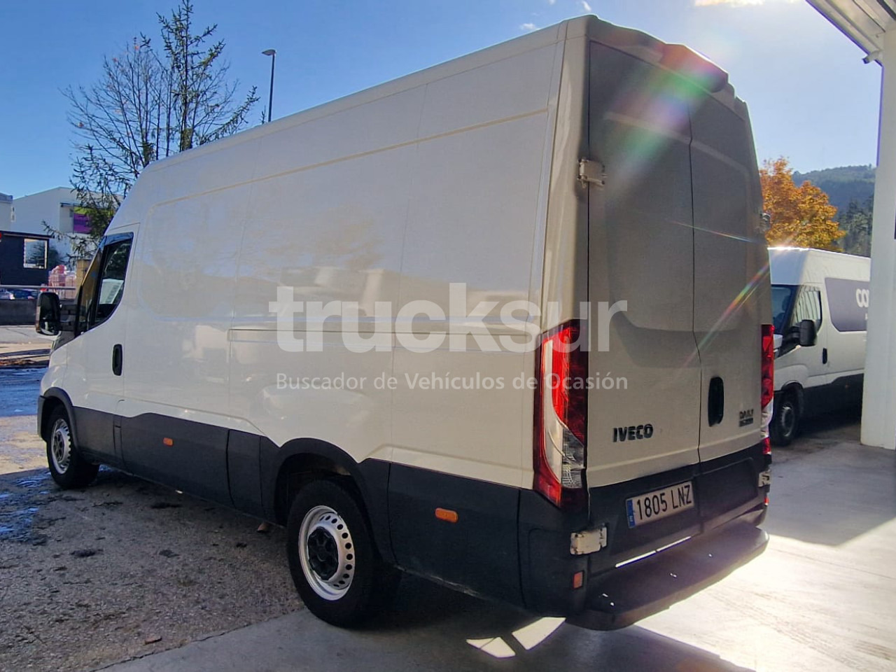 IVECO 35S14 12M3 - Furgons ar slēgtā virsbūve: foto 5 IVECO 35S14 12M3 - Furgons ar slēgtā virsbūve: foto 5