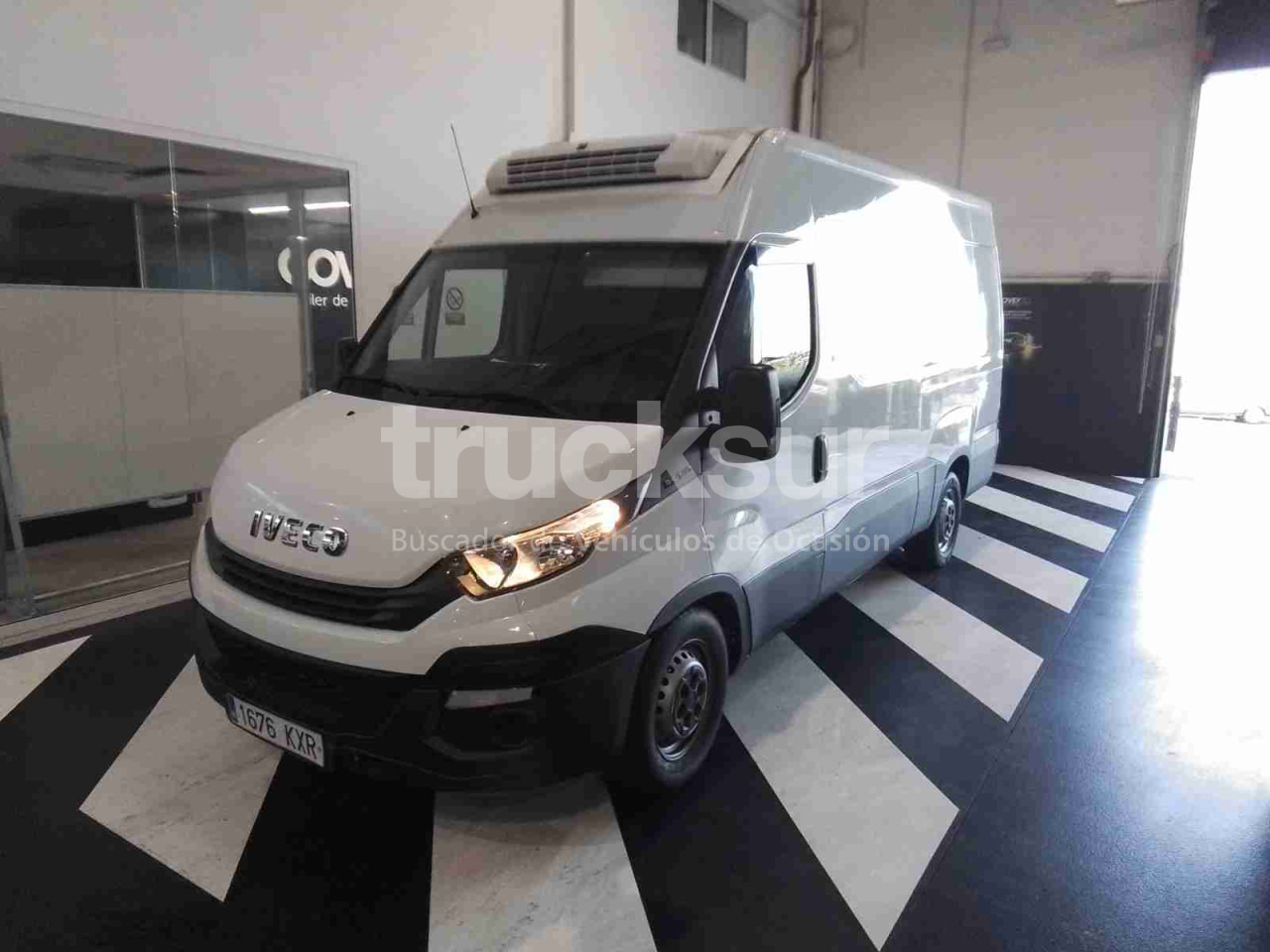 IVECO 35S14 FRC-X - Furgons ar slēgtā virsbūve: foto 2 IVECO 35S14 FRC-X - Furgons ar slēgtā virsbūve: foto 2