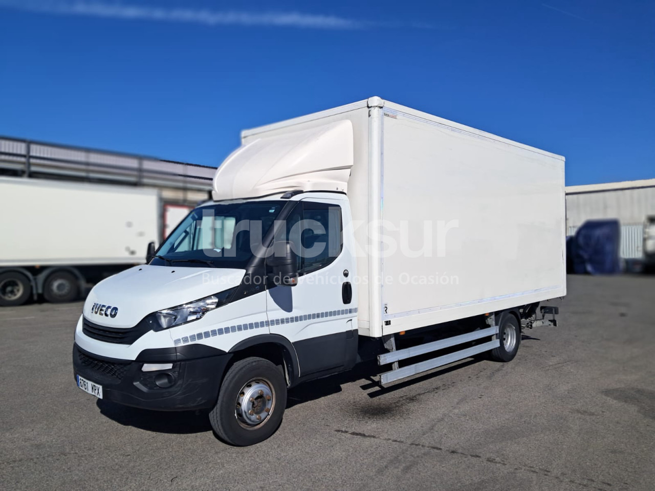 IVECO 72C18 P/E - Kravas automašīna ar slēgto virsbūvi: foto 2 IVECO 72C18 P/E - Kravas automašīna ar slēgto virsbūvi: foto 2