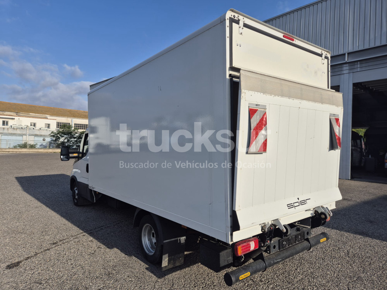 IVECO DAILY 35C16H - Furgons ar slēgtā virsbūve: foto 5 IVECO DAILY 35C16H - Furgons ar slēgtā virsbūve: foto 5