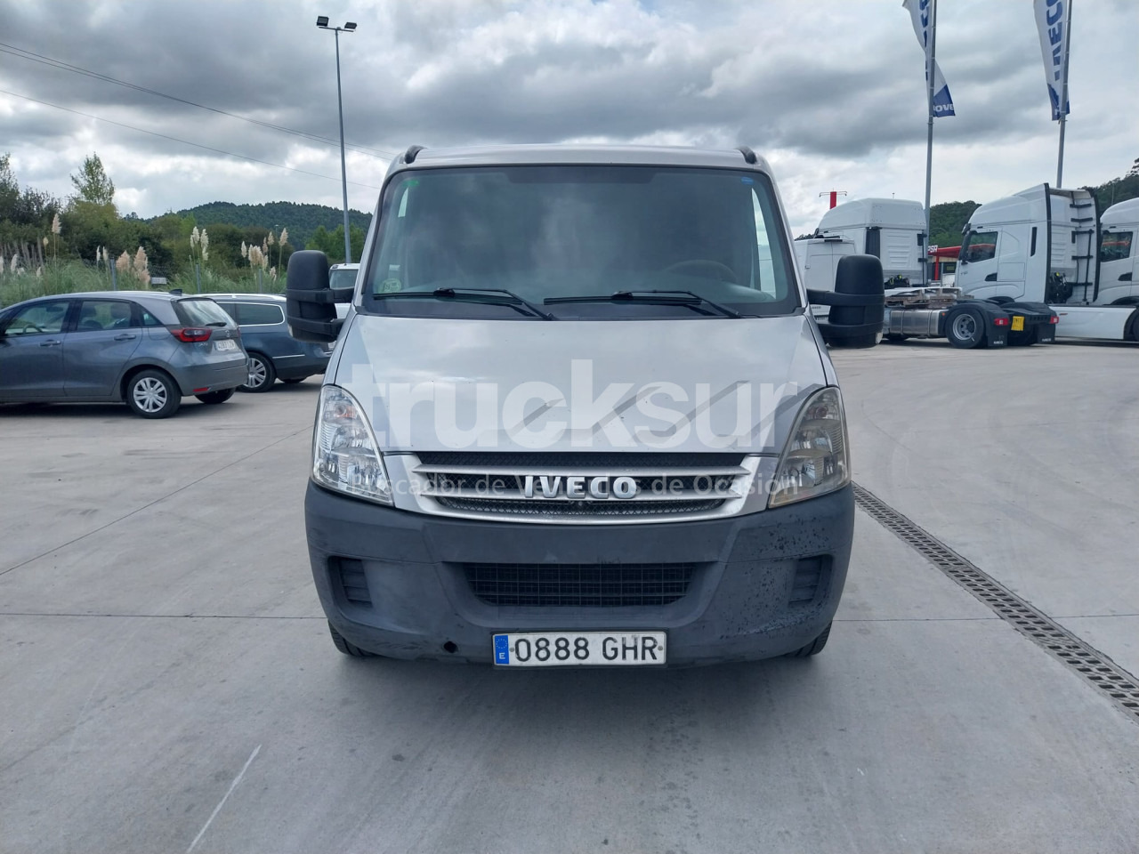 IVECO DAILY 35S12 7M3 - Furgons ar slēgtā virsbūve: foto 4 IVECO DAILY 35S12 7M3 - Furgons ar slēgtā virsbūve: foto 4