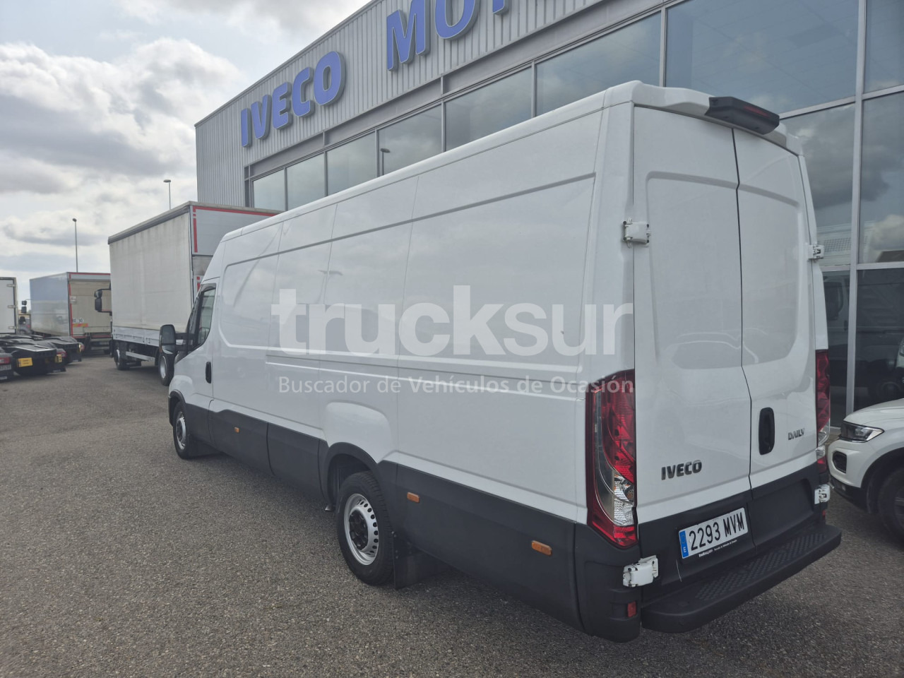 IVECO DAILY 35S16 F 16M3 - Furgons ar slēgtā virsbūve: foto 3 IVECO DAILY 35S16 F 16M3 - Furgons ar slēgtā virsbūve: foto 3