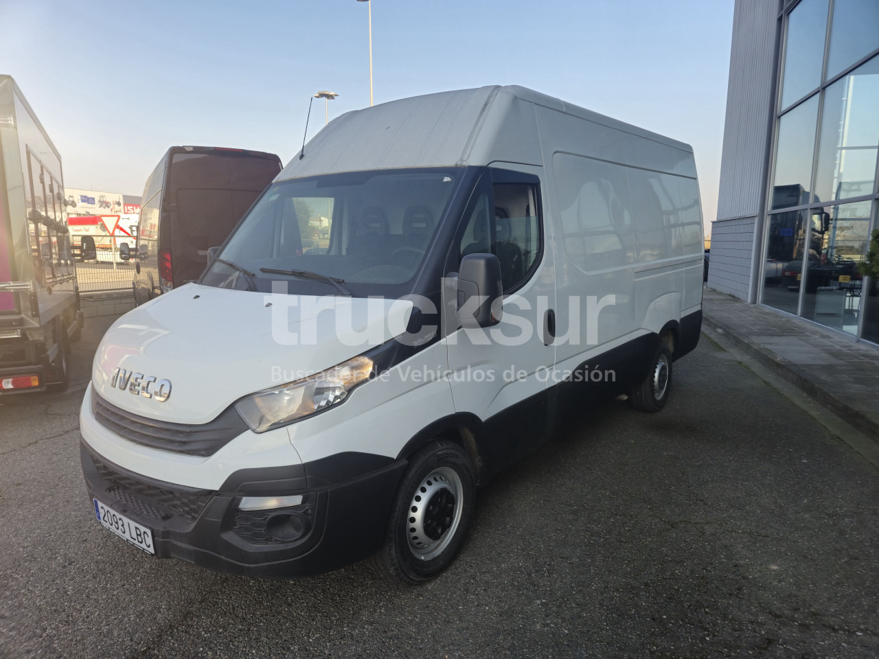IVECO DAILY 35S16V 12M3 - Furgons ar slēgtā virsbūve: foto 1 IVECO DAILY 35S16V 12M3 - Furgons ar slēgtā virsbūve: foto 1
