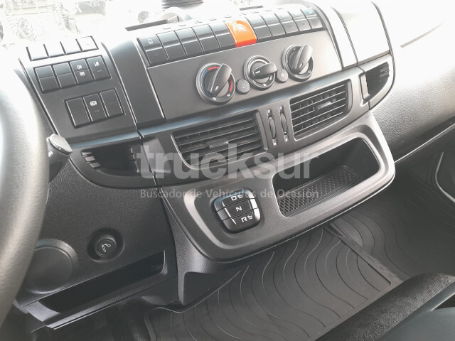 IVECO EUROCARGO 140E 250 - Kravas automašīna ar tentu: foto 4 IVECO EUROCARGO 140E 250 - Kravas automašīna ar tentu: foto 4