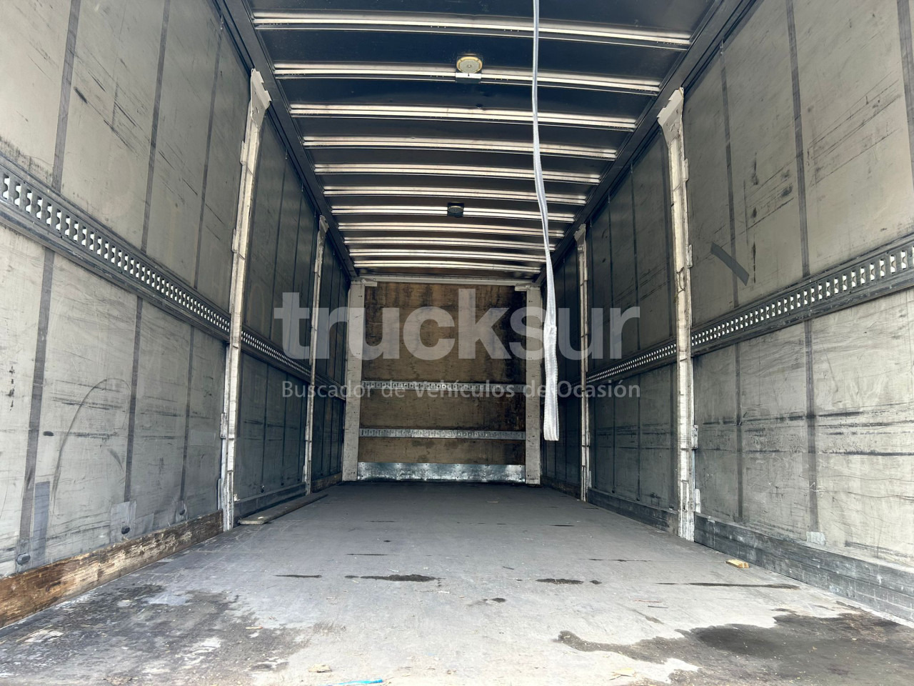 Kravas automašīna ar tentu IVECO EUROCARGO ML160-250: foto 10 Kravas automašīna ar tentu IVECO EUROCARGO ML160-250: foto 10