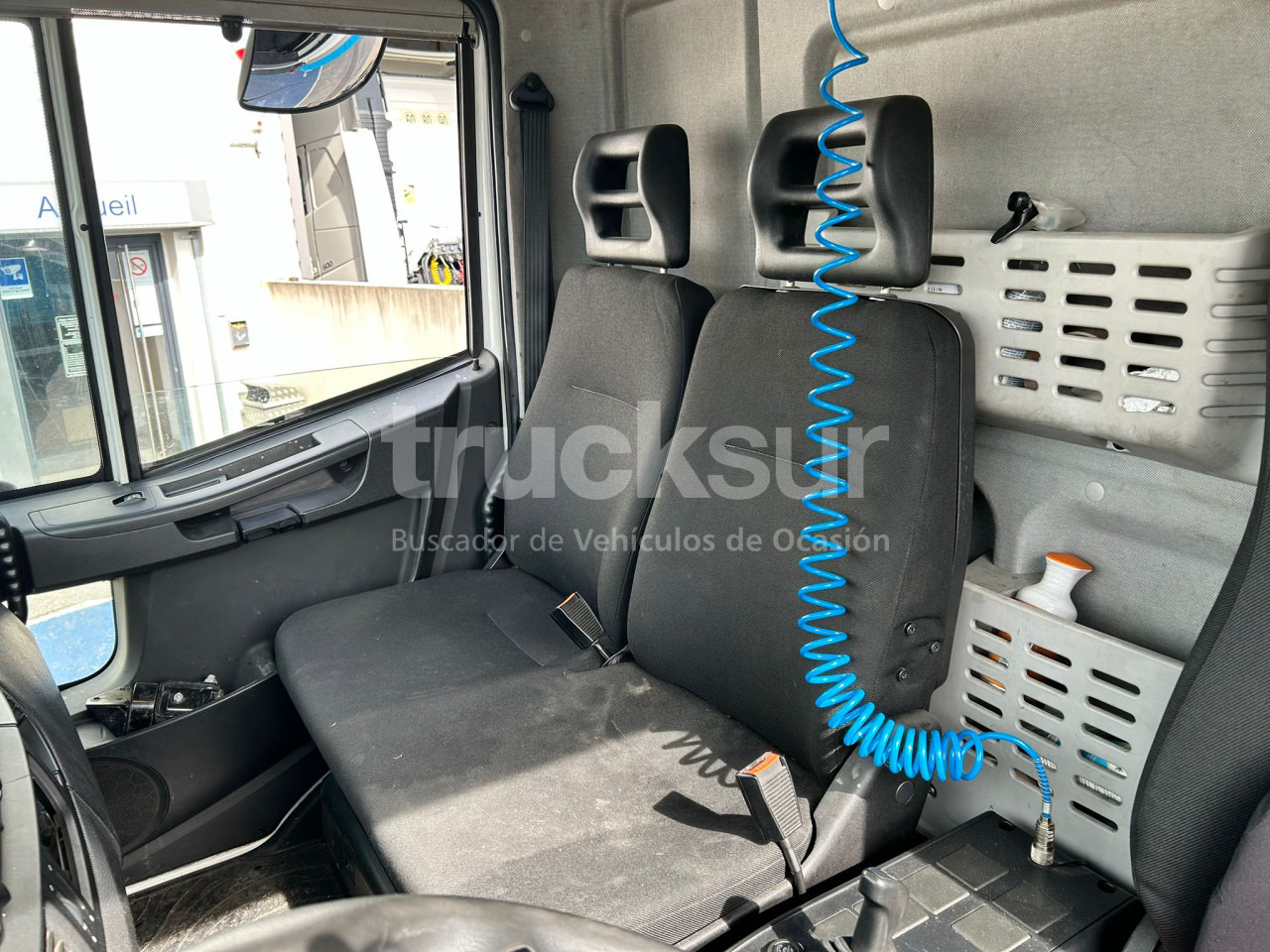 Kravas automašīna ar tentu IVECO EUROCARGO ML160-250: foto 9 Kravas automašīna ar tentu IVECO EUROCARGO ML160-250: foto 9