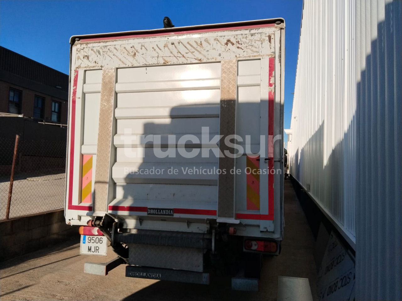 IVECO EUROCARGO - Kravas automašīna ar slēgto virsbūvi: foto 5 IVECO EUROCARGO - Kravas automašīna ar slēgto virsbūvi: foto 5