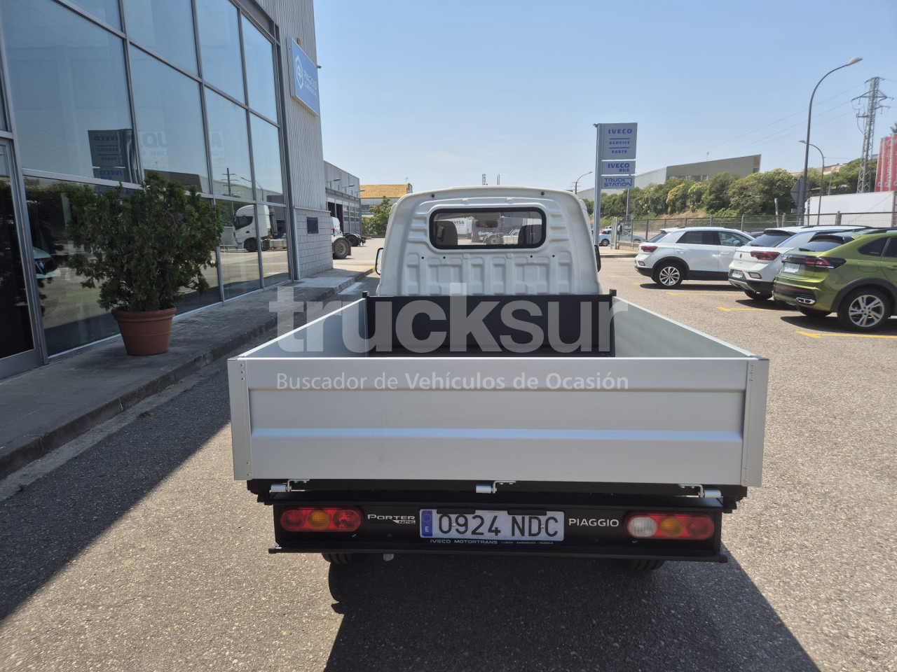 IVECO PIAGGIO PORTER 1.5I LONG RANGE - Automašīna ar kravas platformu: foto 5 IVECO PIAGGIO PORTER 1.5I LONG RANGE - Automašīna ar kravas platformu: foto 5