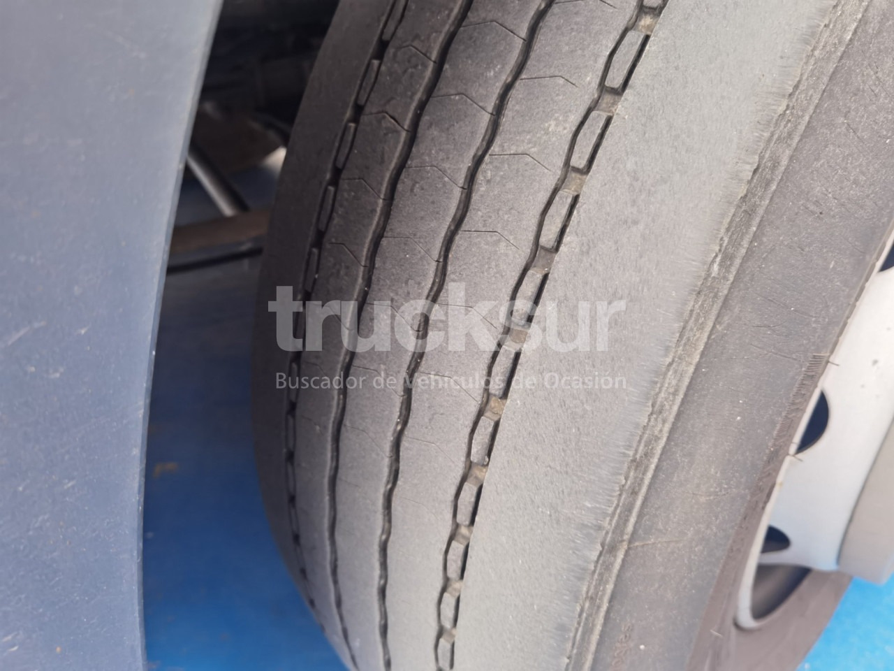 Kravas automašīna ar tentu IVECO STRALIS AD190S36: foto 12