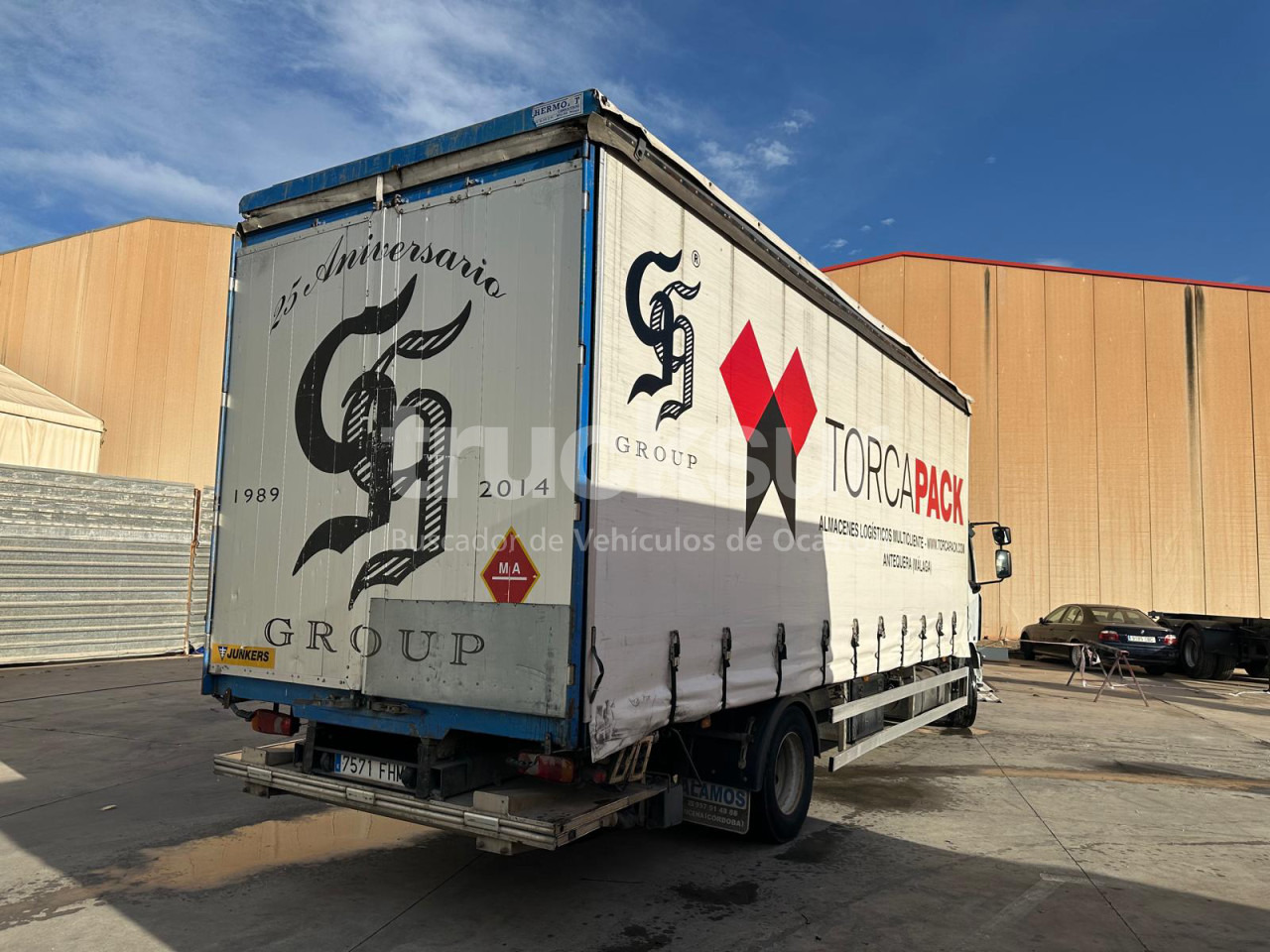 RENAULT 270 16C - Kravas automašīna ar tentu: foto 4 RENAULT 270 16C - Kravas automašīna ar tentu: foto 4