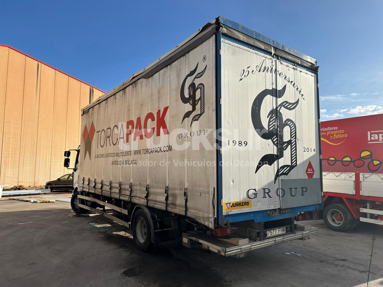 RENAULT 270 16C - Kravas automašīna ar tentu: foto 5 RENAULT 270 16C - Kravas automašīna ar tentu: foto 5