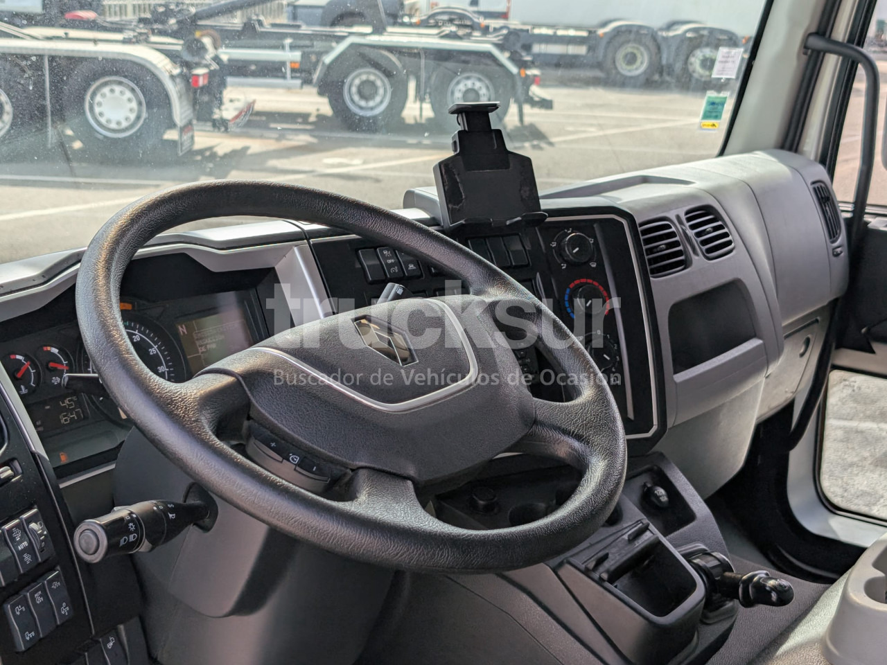 Kravas automašīna ar tentu RENAULT D240.12: foto 6