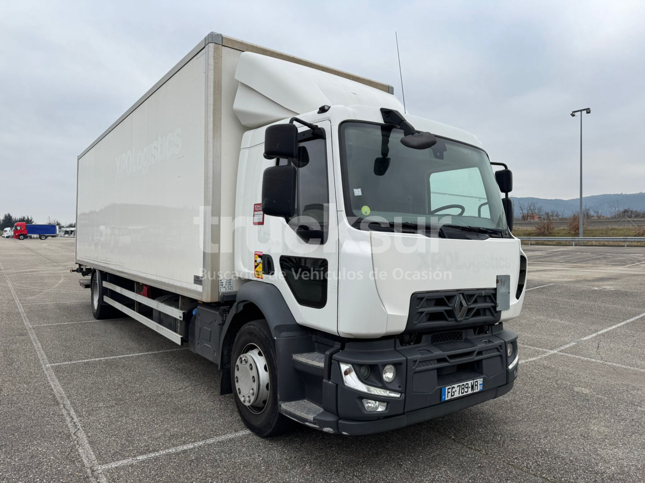RENAULT D280.18 21P - Kravas automašīna ar slēgto virsbūvi: foto 1 RENAULT D280.18 21P - Kravas automašīna ar slēgto virsbūvi: foto 1