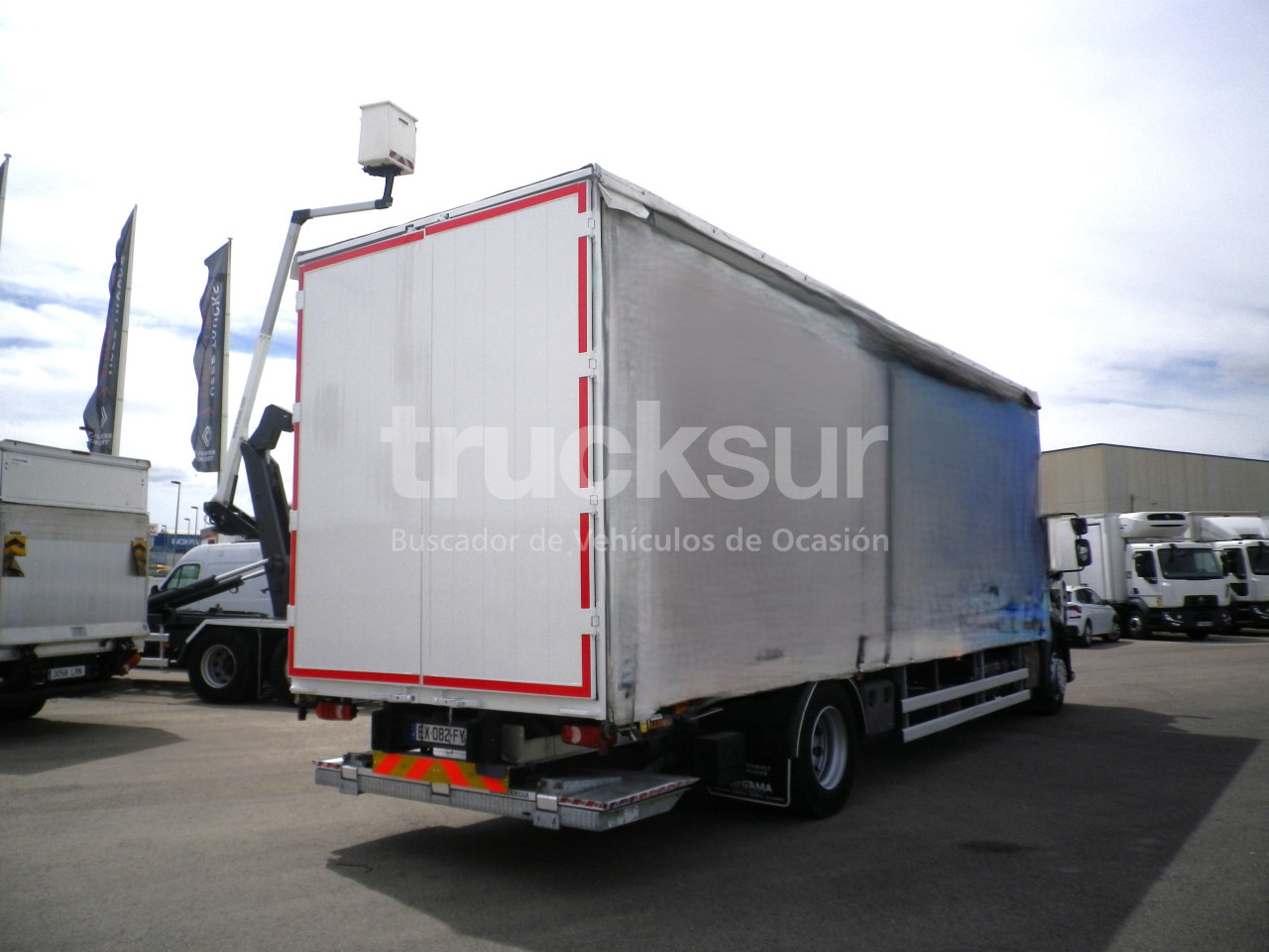 RENAULT D280.18 22P - Kravas automašīna ar tentu: foto 4 RENAULT D280.18 22P - Kravas automašīna ar tentu: foto 4