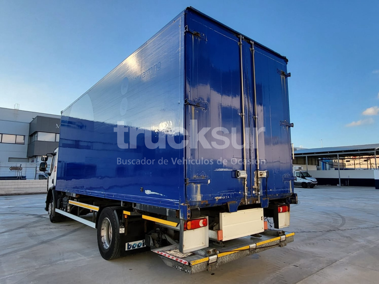 RENAULT D280.18 - Kravas automašīna ar slēgto virsbūvi: foto 3 RENAULT D280.18 - Kravas automašīna ar slēgto virsbūvi: foto 3
