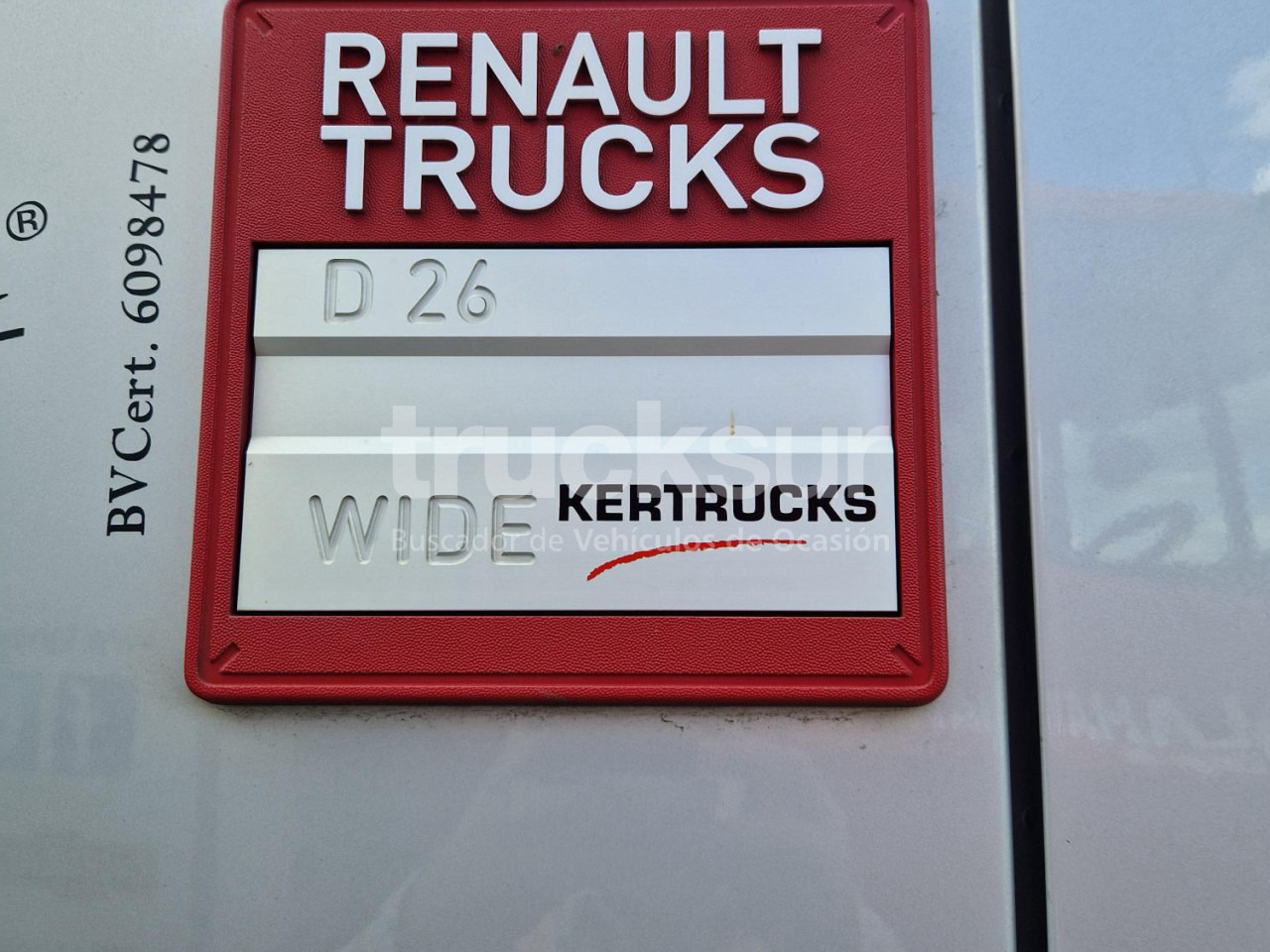 RENAULT D320.26 - Kravas automašīna ar tentu: foto 3 RENAULT D320.26 - Kravas automašīna ar tentu: foto 3