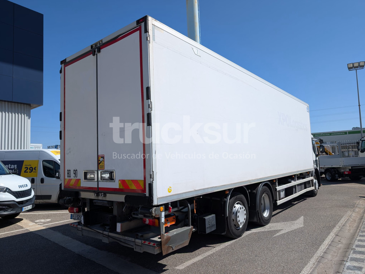 RENAULT D320.26 ejes 6x2*4 - Kravas automašīna refrižerators: foto 4 RENAULT D320.26 ejes 6x2*4 - Kravas automašīna refrižerators: foto 4