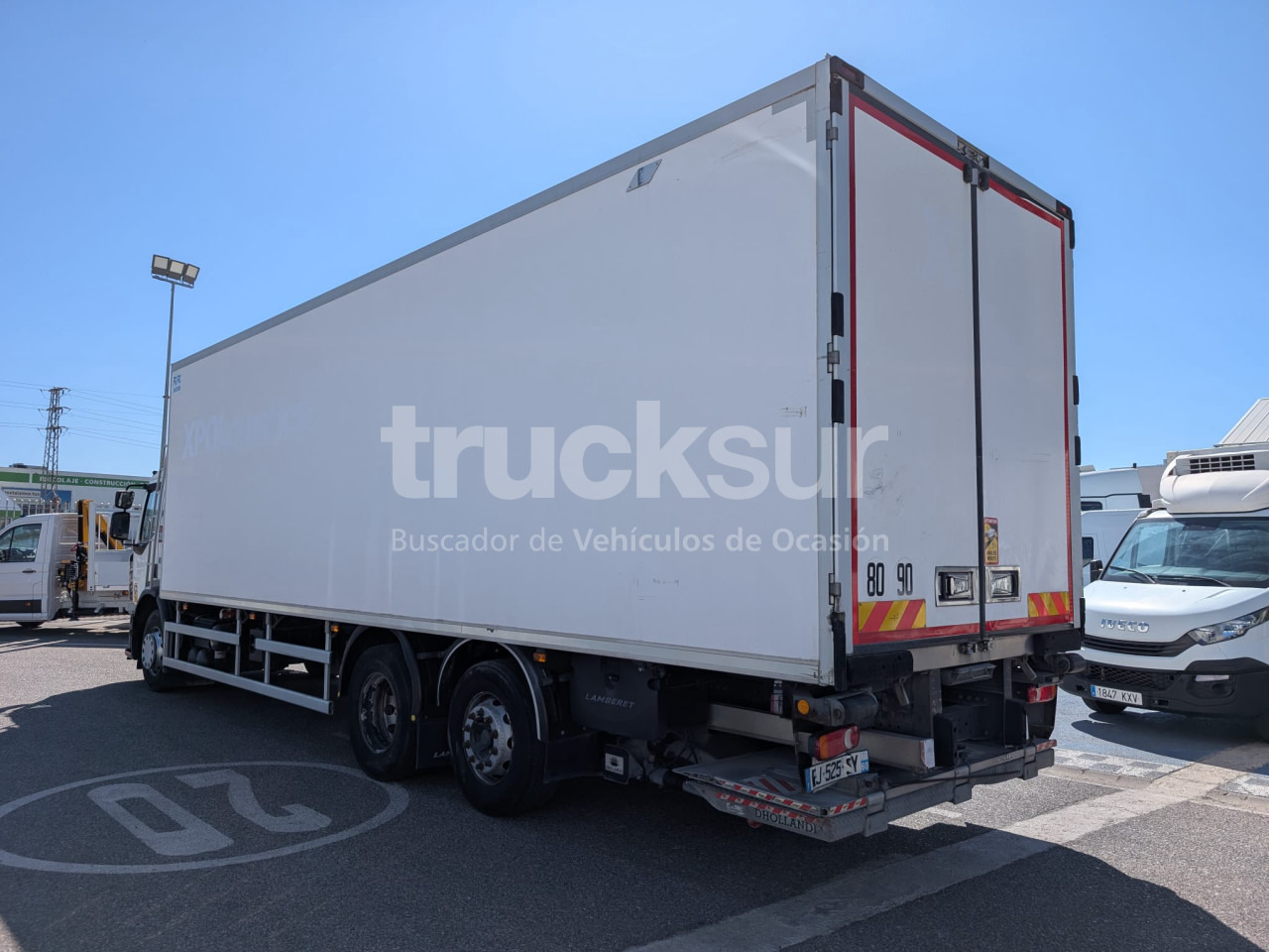 RENAULT D320.26 ejes 6x2*4 - Kravas automašīna refrižerators: foto 3 RENAULT D320.26 ejes 6x2*4 - Kravas automašīna refrižerators: foto 3
