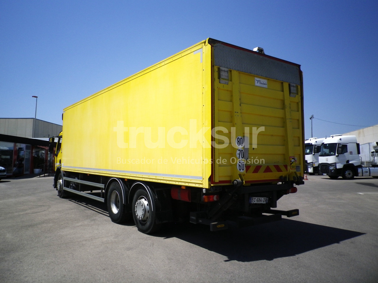 RENAULT D380.26 6X2*4 ejes 6x2*4 - Kravas automašīna ar slēgto virsbūvi: foto 5 RENAULT D380.26 6X2*4 ejes 6x2*4 - Kravas automašīna ar slēgto virsbūvi: foto 5