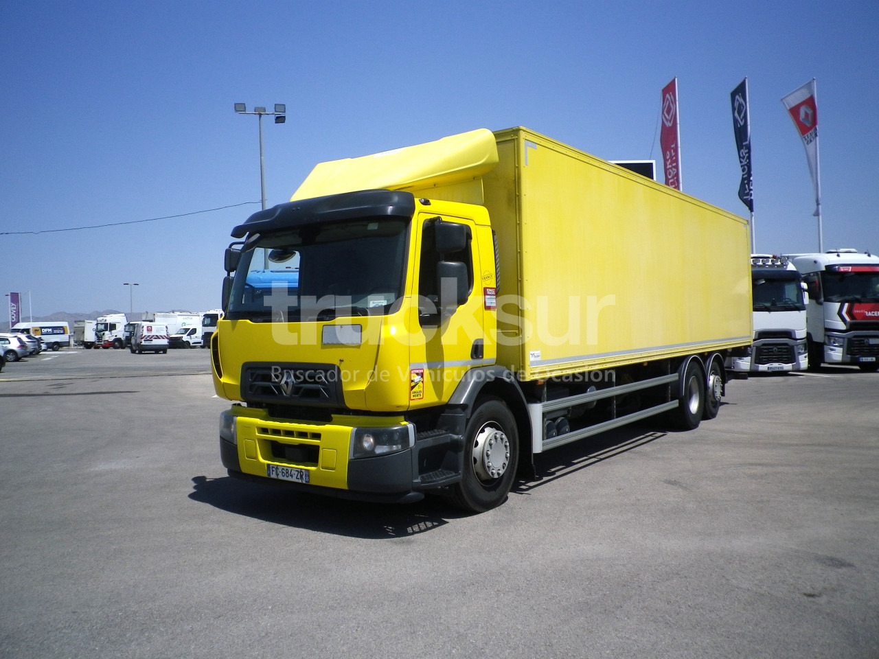 RENAULT D380.26 6X2*4 ejes 6x2*4 - Kravas automašīna ar slēgto virsbūvi: foto 1 RENAULT D380.26 6X2*4 ejes 6x2*4 - Kravas automašīna ar slēgto virsbūvi: foto 1