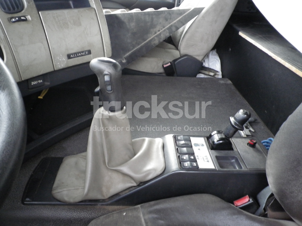 RENAULT PREMIUM 370 DXI REMOLCADOR līzingu RENAULT PREMIUM 370 DXI REMOLCADOR: foto 14