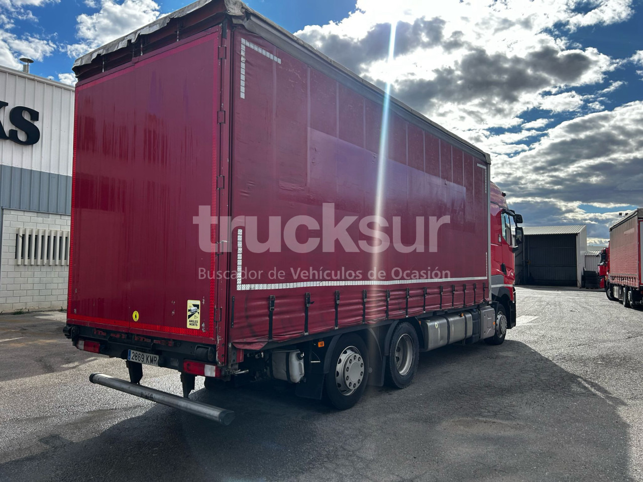 RENAULT T480 HIGH SLEEPER CAB 6X2*4 ejes 6x2*4 - Kravas automašīna ar tentu: foto 3 RENAULT T480 HIGH SLEEPER CAB 6X2*4 ejes 6x2*4 - Kravas automašīna ar tentu: foto 3