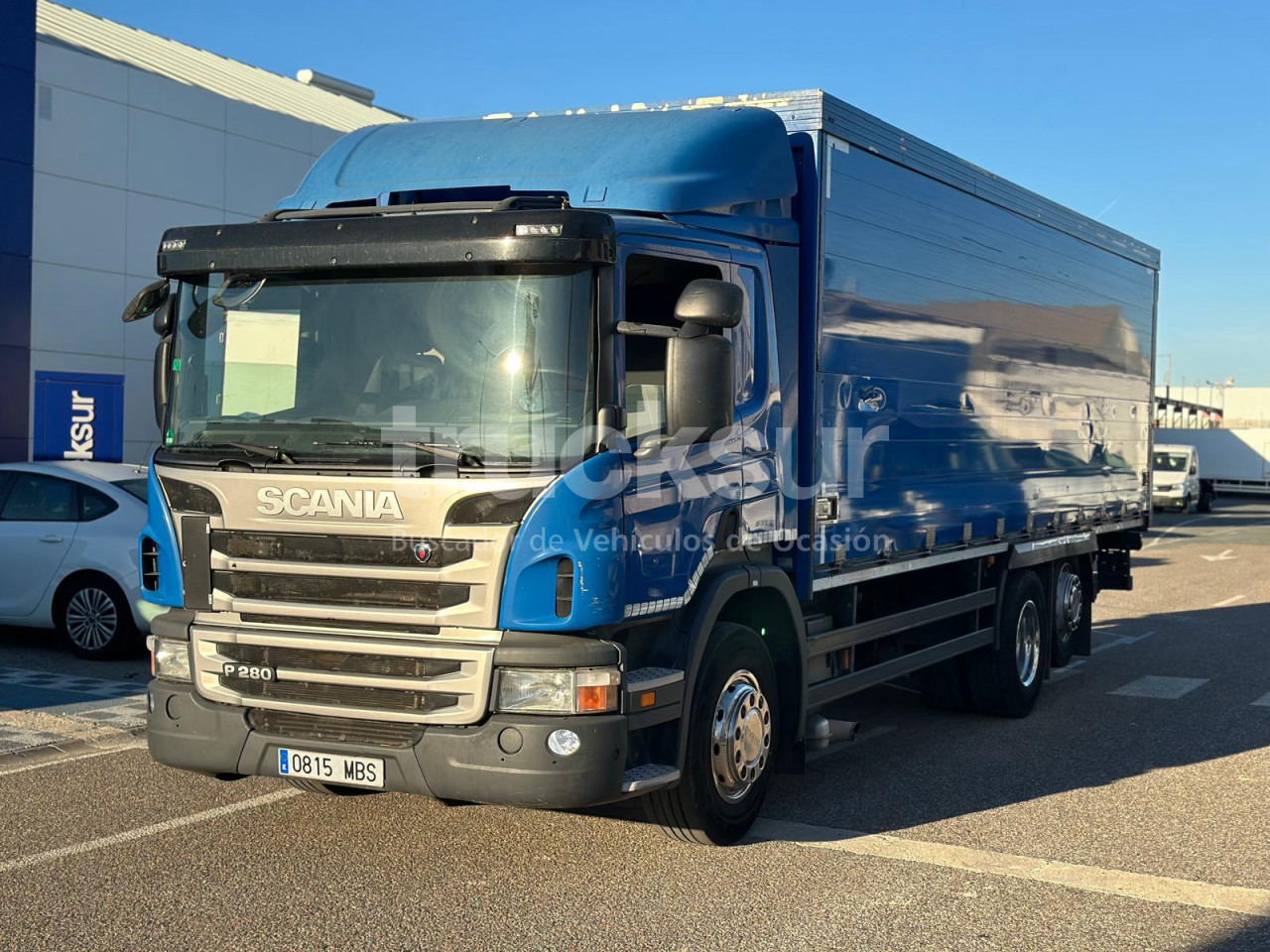 SCANIA P 280 ejes 6x2*4 - Kravas automašīna ar slēgto virsbūvi: foto 1 SCANIA P 280 ejes 6x2*4 - Kravas automašīna ar slēgto virsbūvi: foto 1